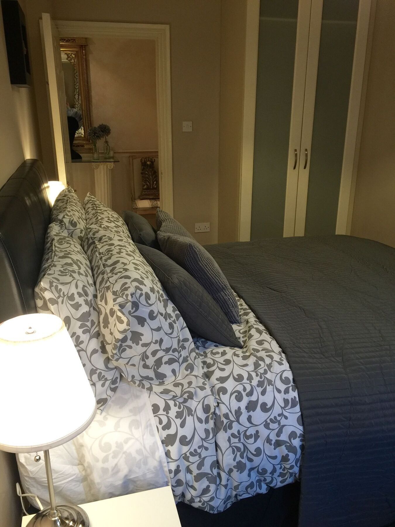 City Centre Georgian Style Apartment Дъблин Екстериор снимка